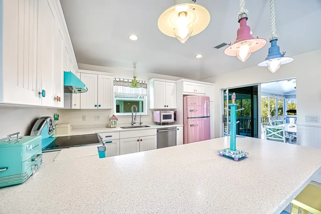 1233 Middle Gulf Drive Sanibel FL 33957