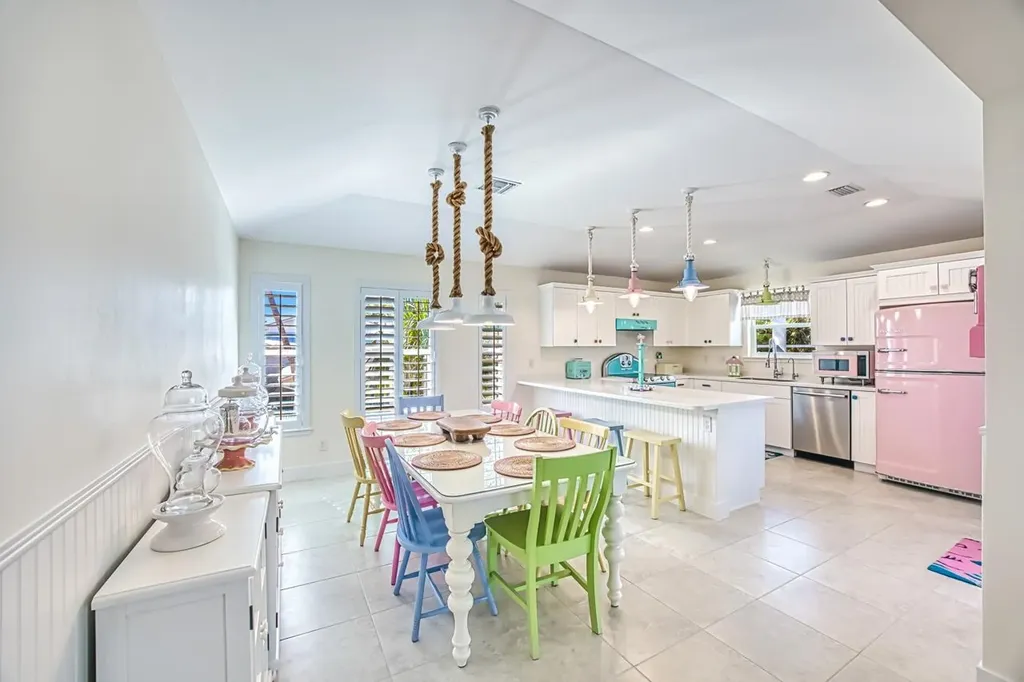 1233/1235 Middle Gulf Drive Sanibel FL 33957