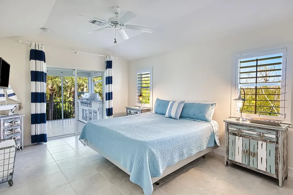1233 Middle Gulf Drive Sanibel FL 33957