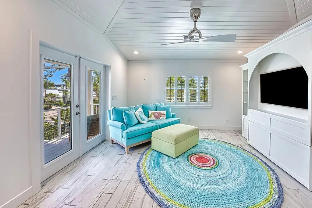 1233 Middle Gulf Drive Sanibel FL 33957