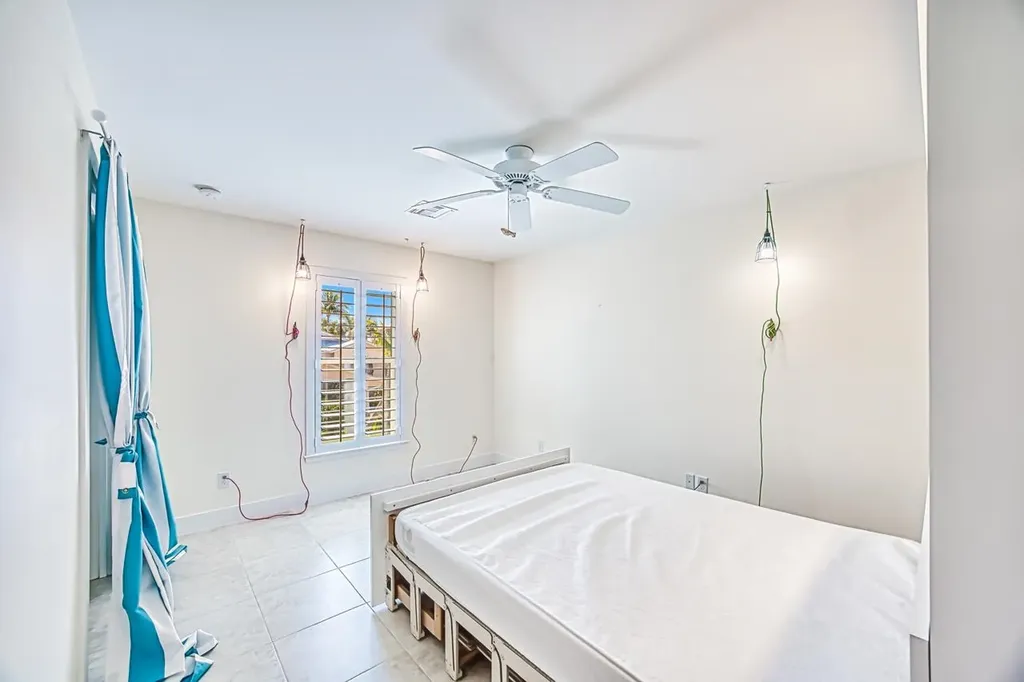 1233/1235 Middle Gulf Drive Sanibel FL 33957