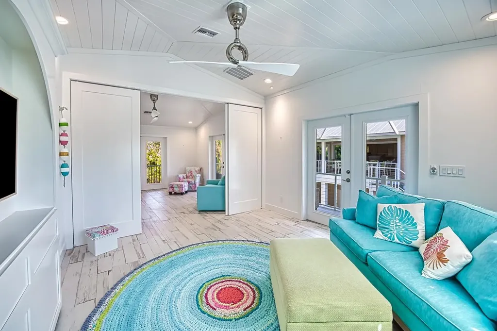 1233 Middle Gulf Drive Sanibel FL 33957