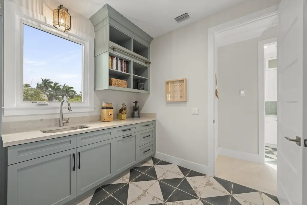 1332 Eagle Run Drive Sanibel FL 33957