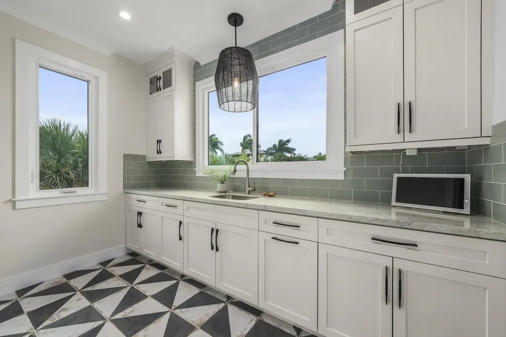 1332 Eagle Run Drive Sanibel FL 33957