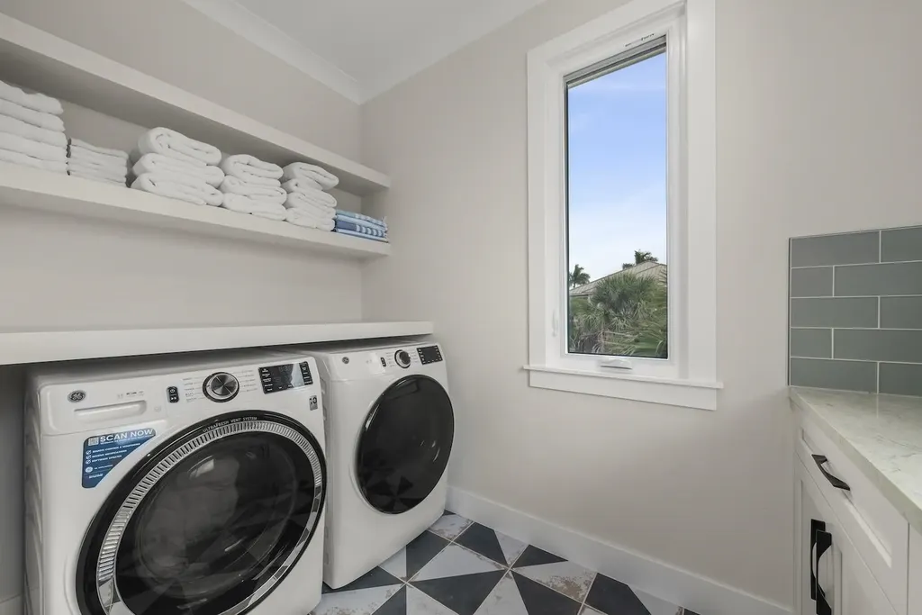 1332 Eagle Run Drive Sanibel FL 33957