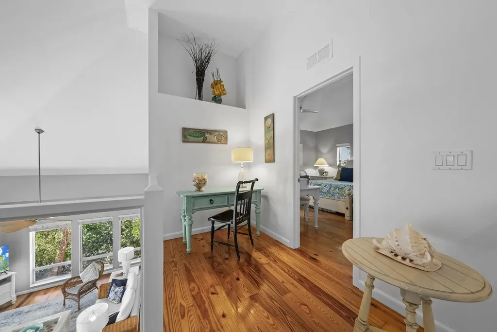 2449 Harbour Lane Sanibel FL 33957