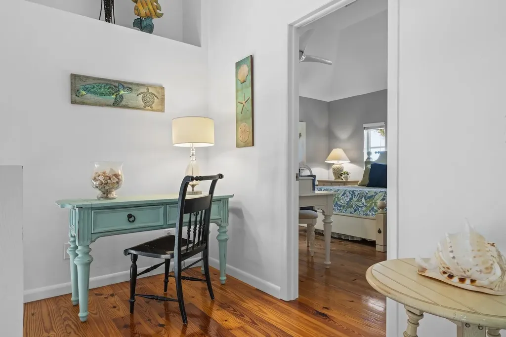 2449 Harbour Lane Sanibel FL 33957