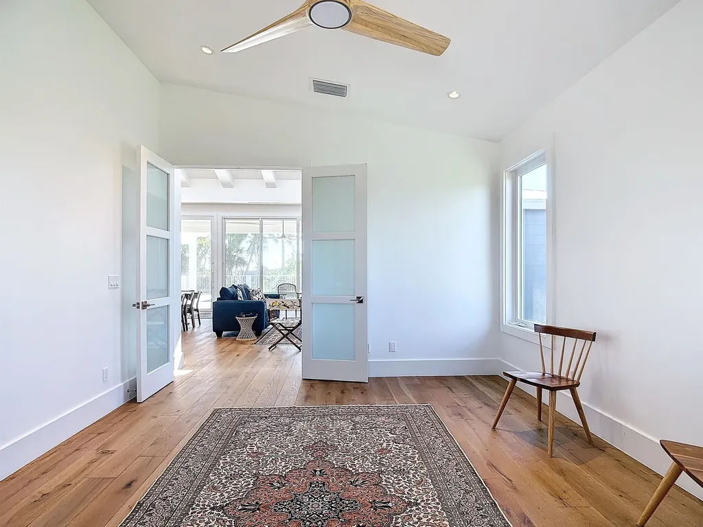 9345 Dimmick Drive Sanibel FL 33957