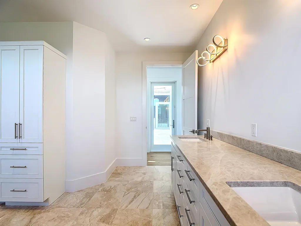 9345 Dimmick Drive Sanibel FL 33957