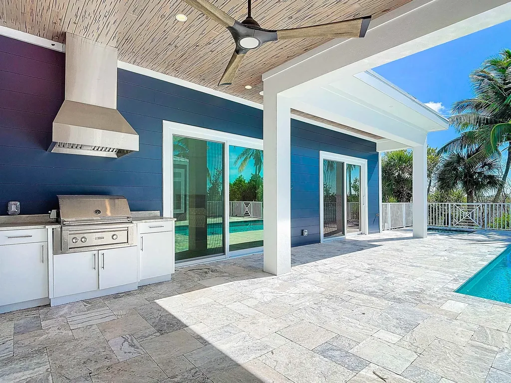 9345 Dimmick Drive Sanibel FL 33957