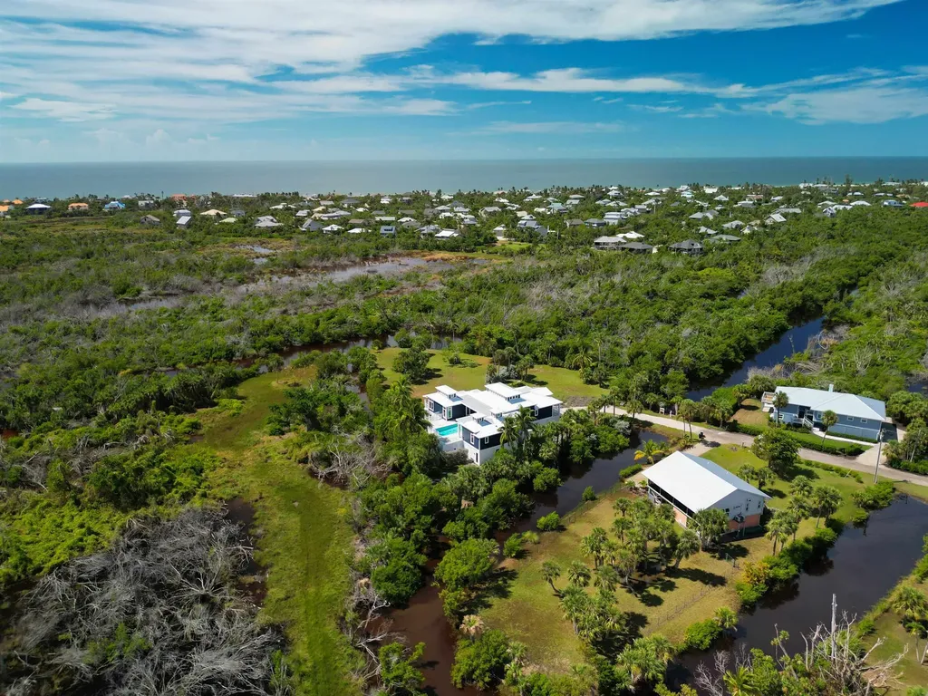 9345 Dimmick Drive Sanibel FL 33957