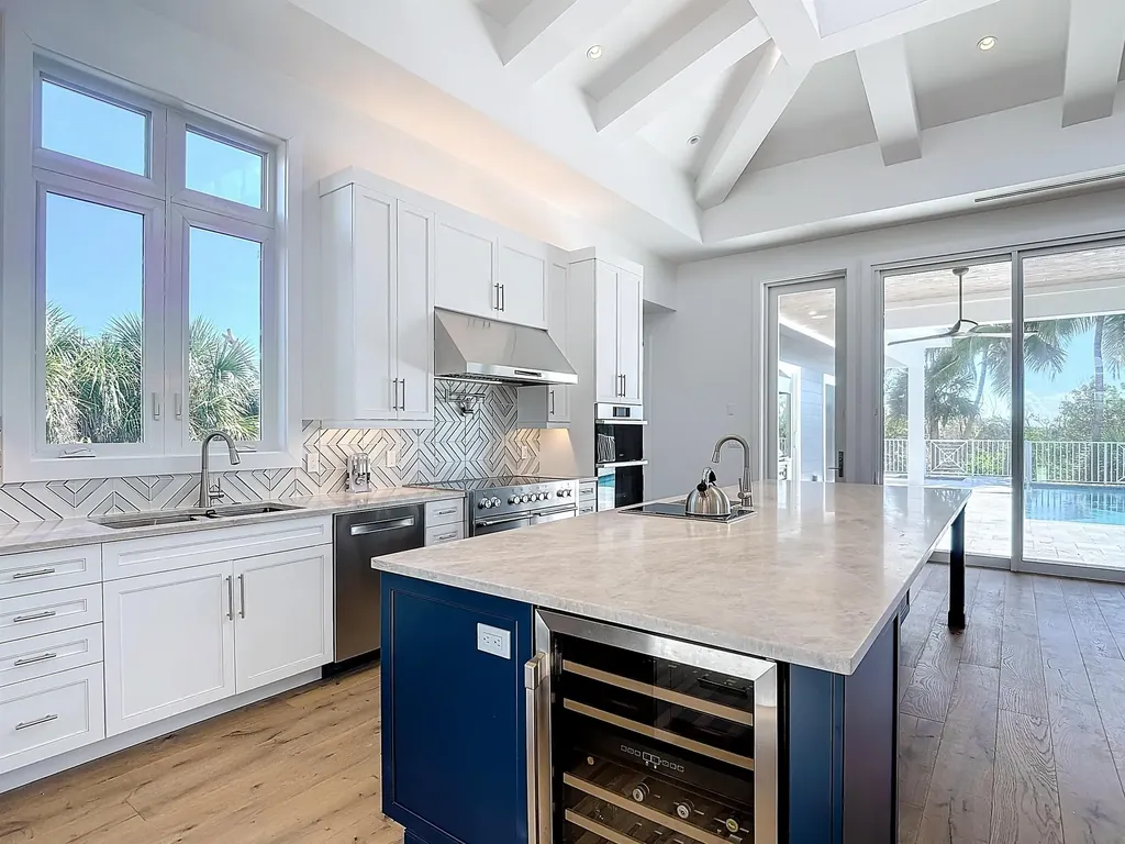 9345 Dimmick Drive Sanibel FL 33957