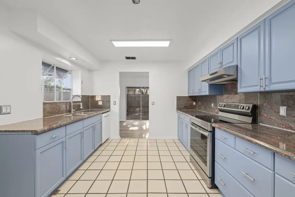 5840 Crabwood Court Fort Myers FL 33919