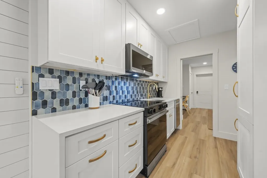 409 E Gulf Drive Sanibel FL 33957