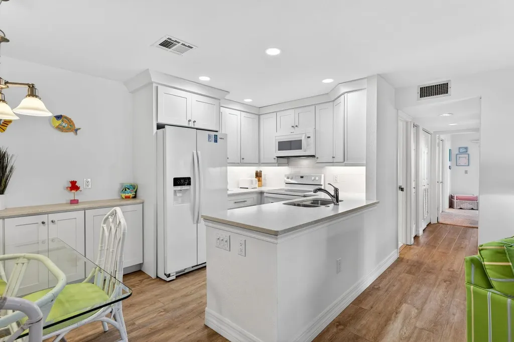 845 E Gulf Drive Sanibel FL 33957