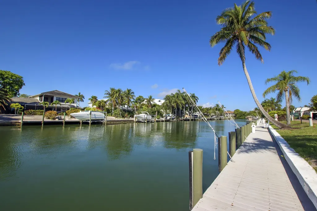 760 Sextant Drive Sanibel FL 33957