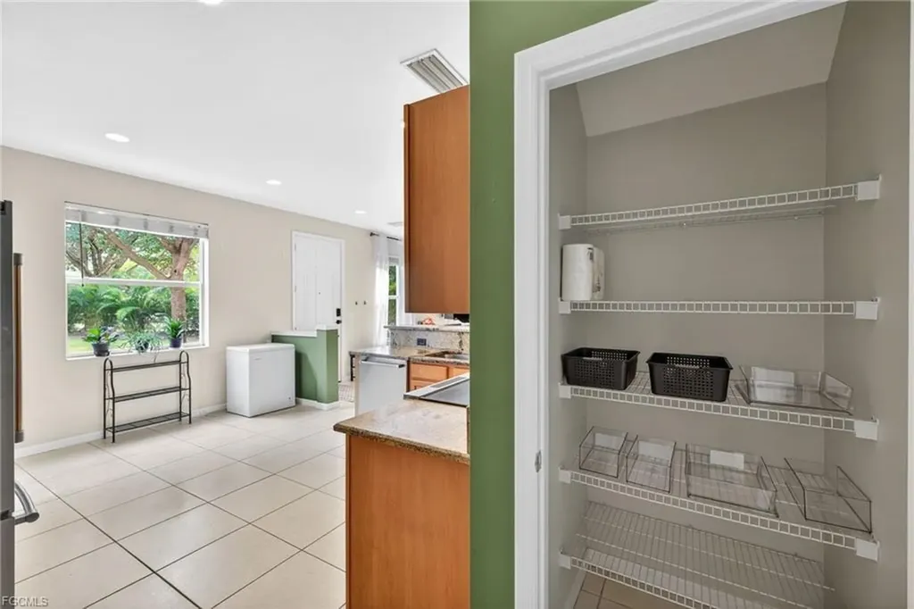 8410 Village Edge Circle Fort Myers FL 33919