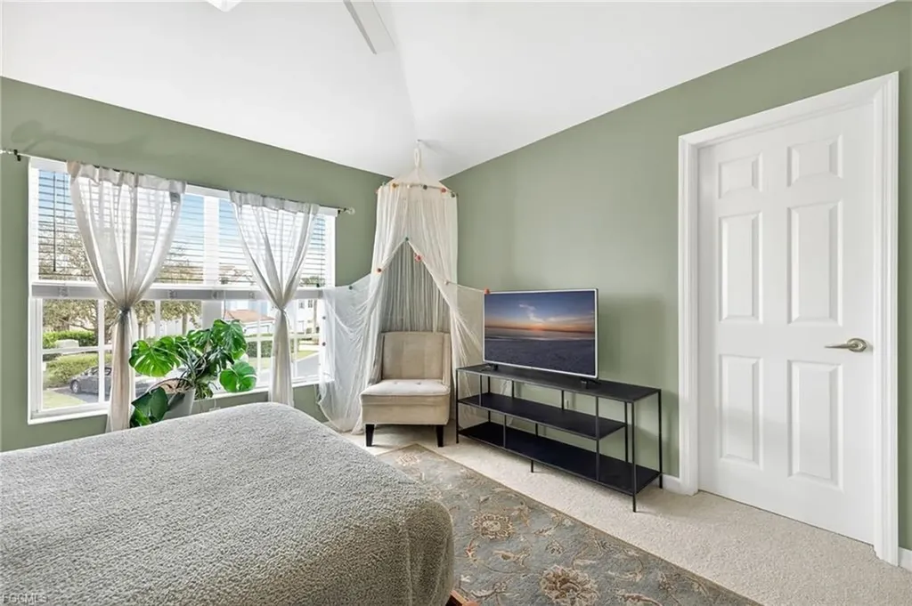 8410 Village Edge Circle Fort Myers FL 33919