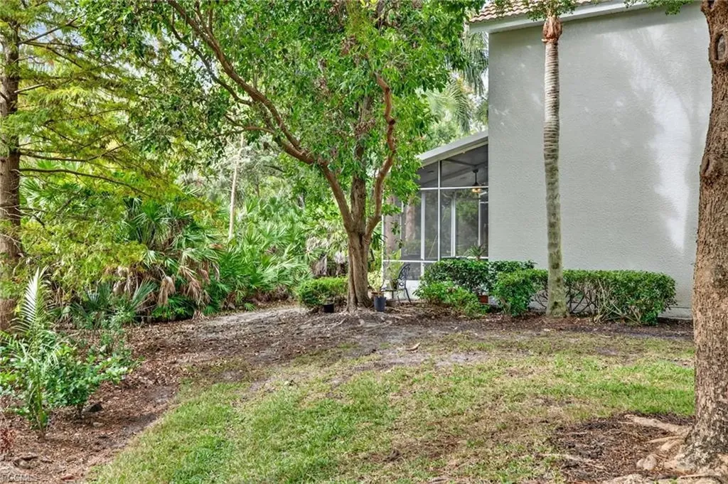 8410 Village Edge Circle Fort Myers FL 33919