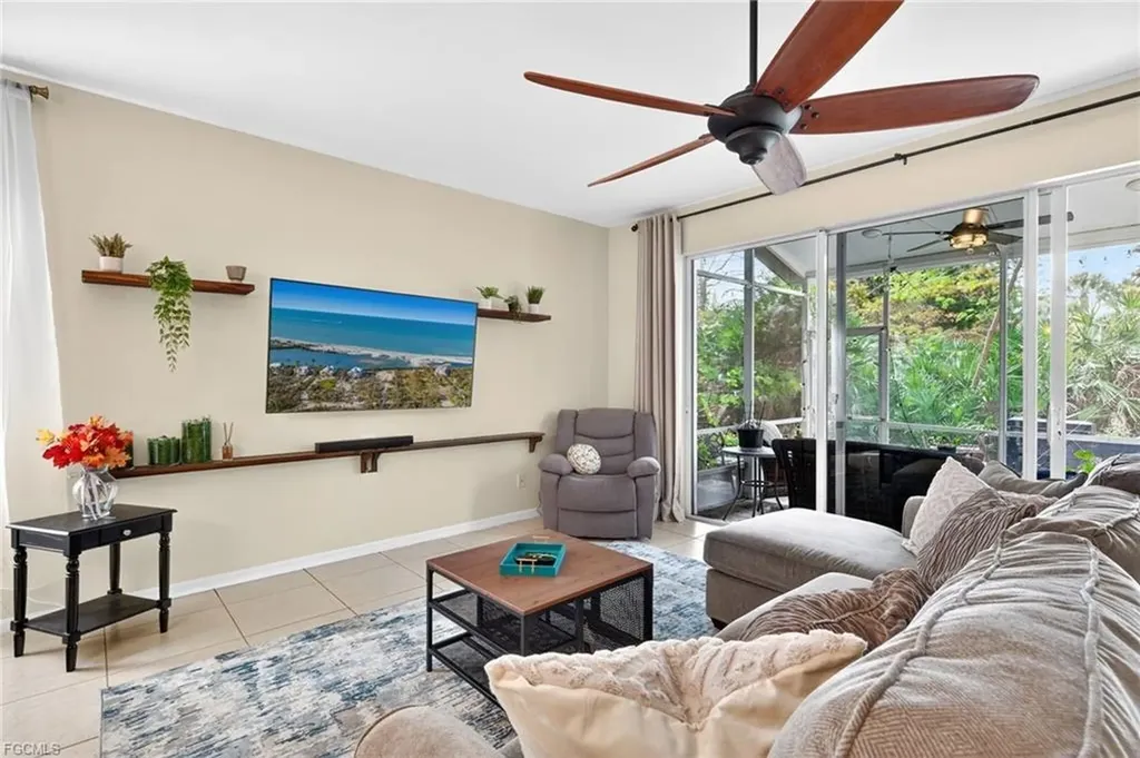 8410 Village Edge Circle Fort Myers FL 33919