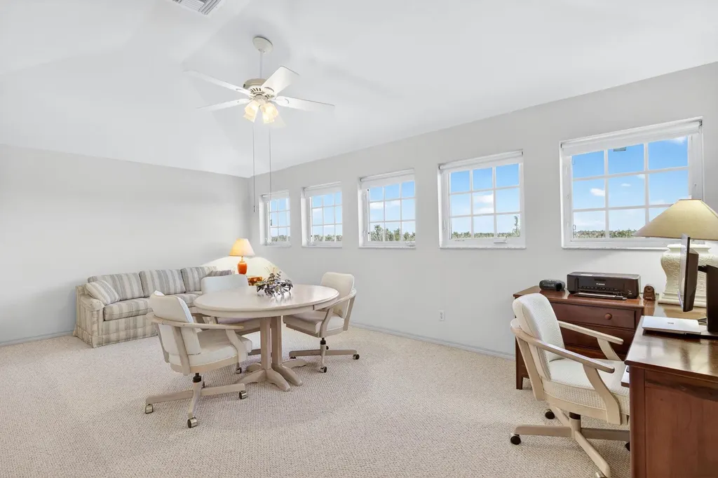 517 Lake Murex Circle Sanibel FL 33957