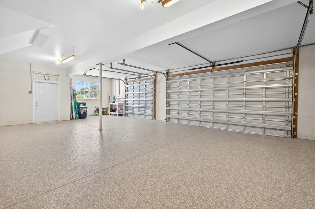 517 Lake Murex Circle Sanibel FL 33957