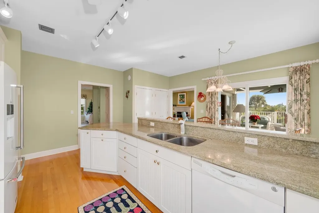 1172 Kittiwake Circle Sanibel FL 33957