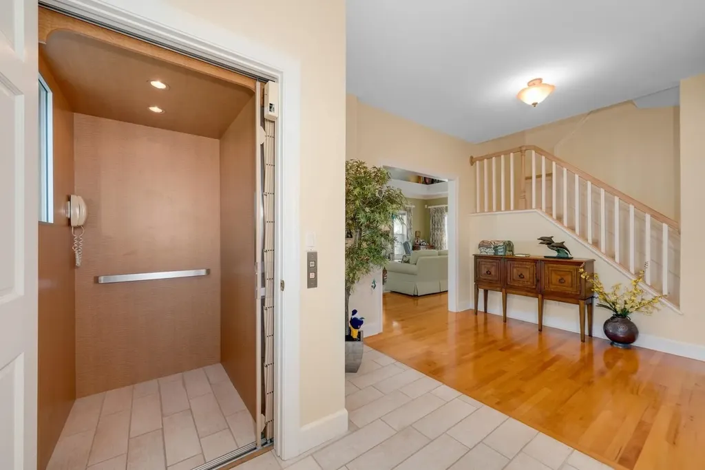 1172 Kittiwake Circle Sanibel FL 33957