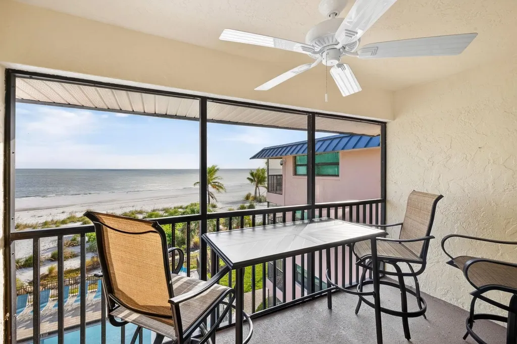 2230 Camino Del Mar Drive Sanibel FL 33957