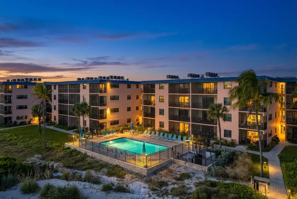 2230 Camino Del Mar Drive Sanibel FL 33957