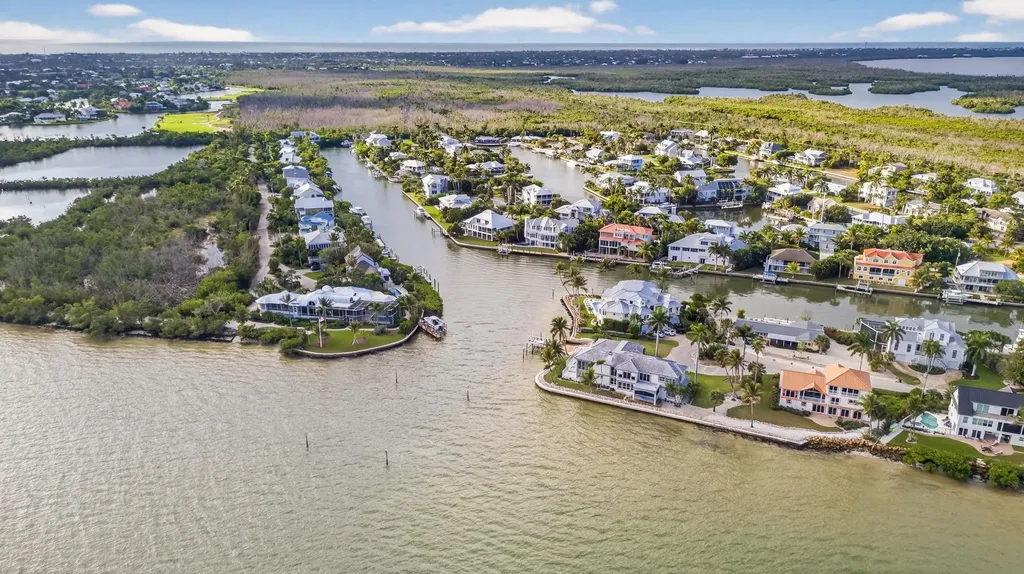 1480 Angel Drive Sanibel FL 33957