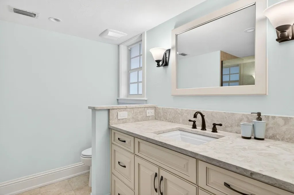 1480 Angel Drive Sanibel FL 33957