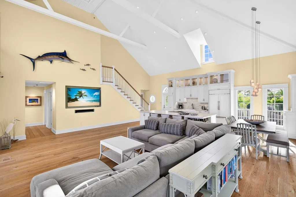 1480 Angel Drive Sanibel FL 33957