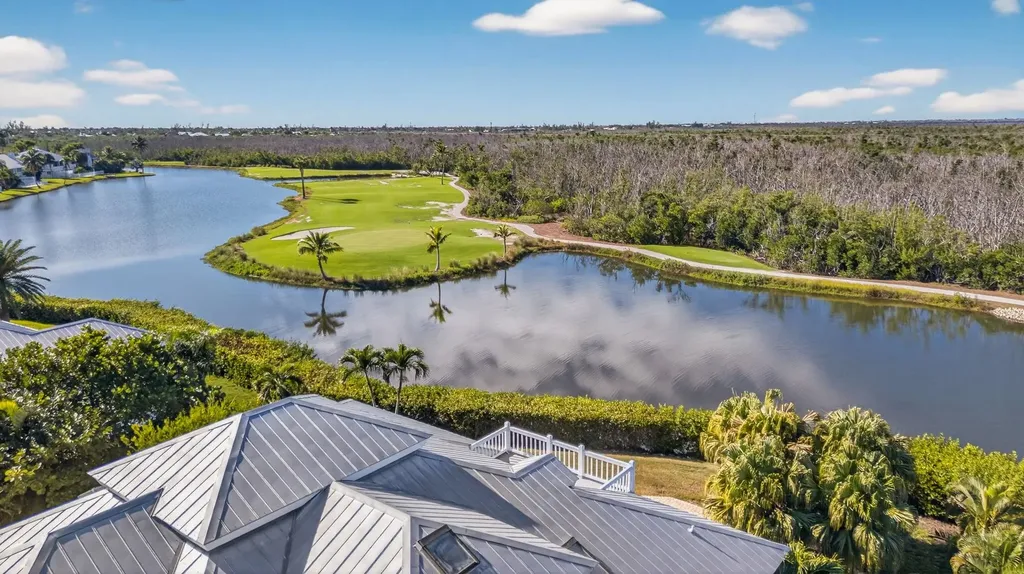 1422 Sanderling Circle Sanibel FL 33957