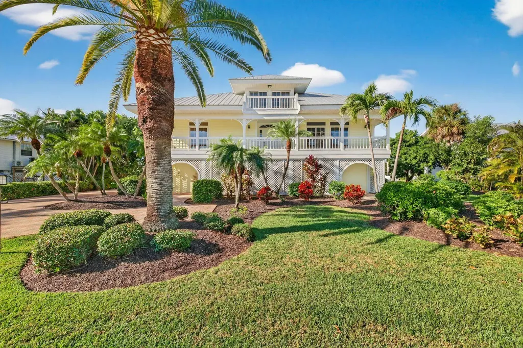 1422 Sanderling Circle Sanibel FL 33957