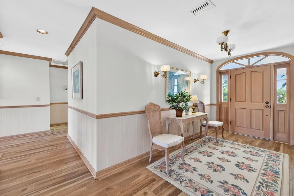 1422 Sanderling Circle Sanibel FL 33957