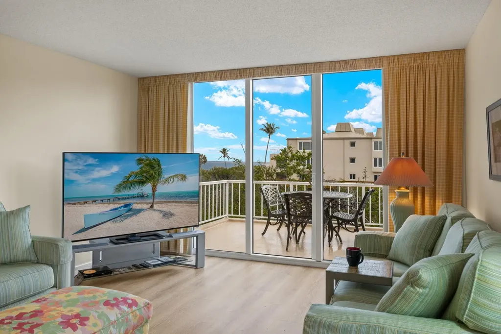 200 Periwinkle Way Sanibel FL 33957