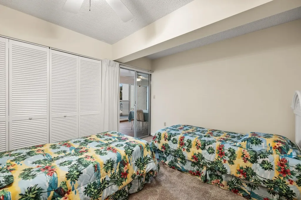 200 Periwinkle Way Sanibel FL 33957