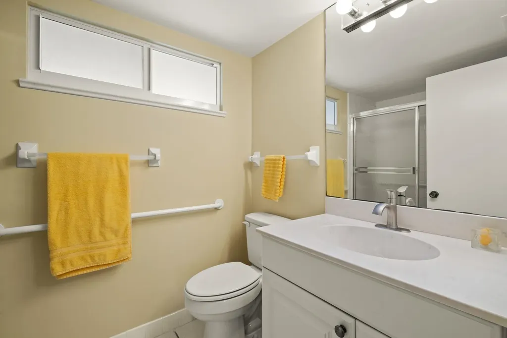 200 Periwinkle Way Sanibel FL 33957