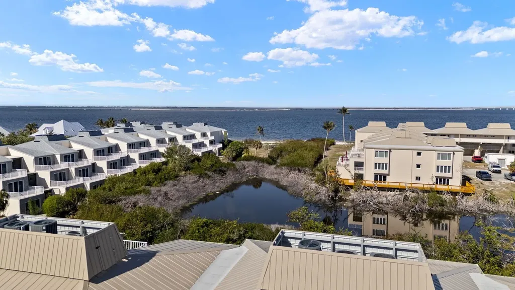 200 Periwinkle Way Sanibel FL 33957