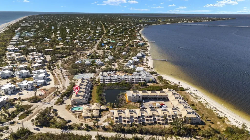 200 Periwinkle Way Sanibel FL 33957