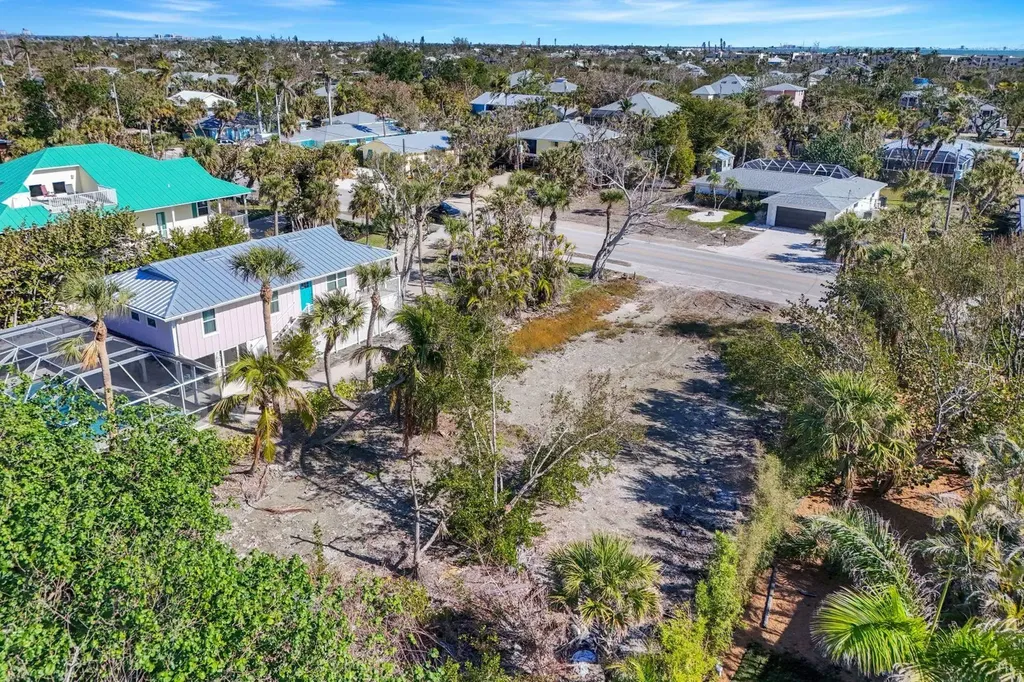 651 Donax Street Sanibel FL 33957