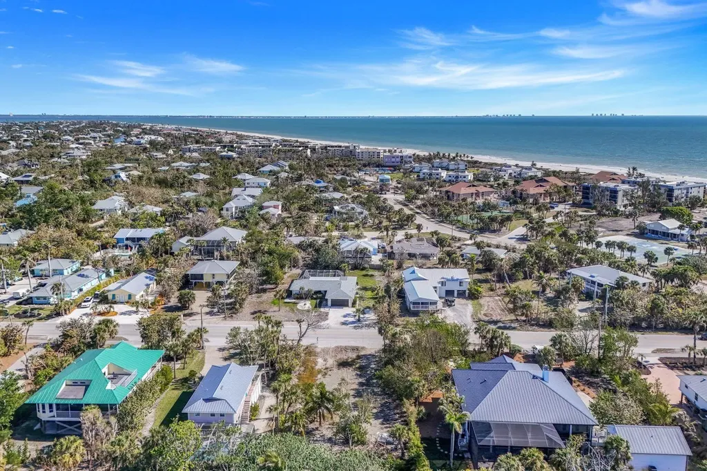 651 Donax Street Sanibel FL 33957