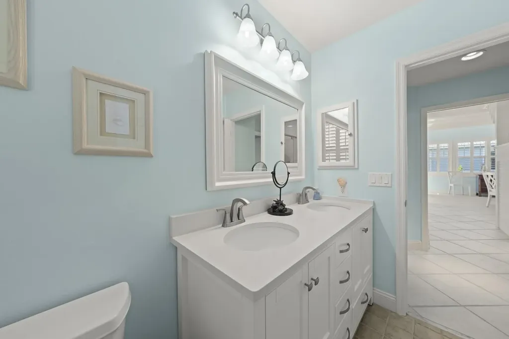 4452 Waters Edge Lane Sanibel FL 33957