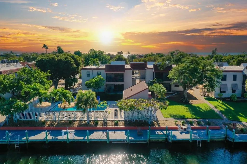 845 E Gulf Drive Sanibel FL 33957