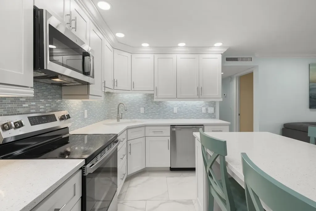 845 E Gulf Drive Sanibel FL 33957