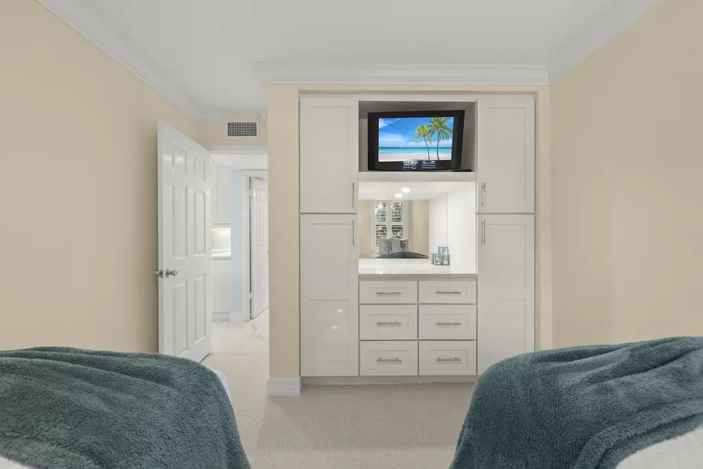 845 E Gulf Drive Sanibel FL 33957