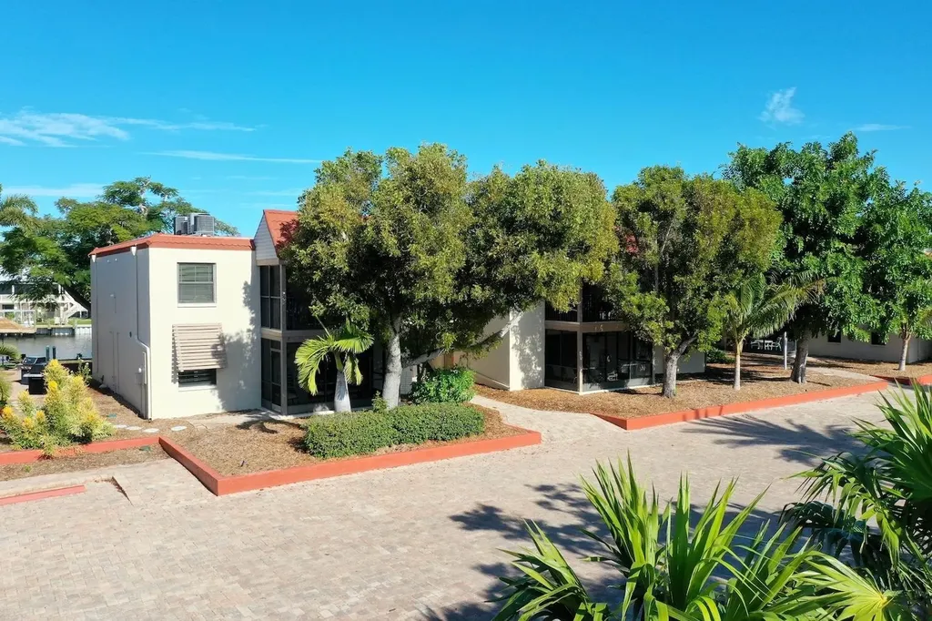 845 E Gulf Drive Sanibel FL 33957