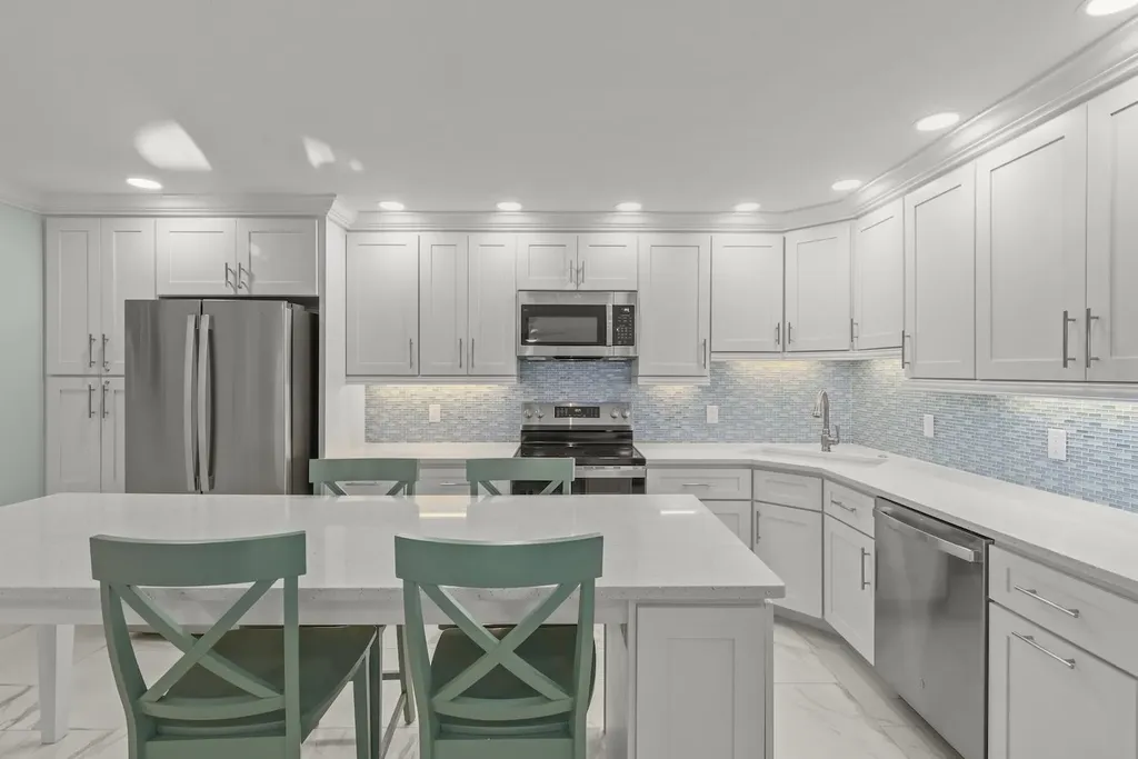 845 E Gulf Drive Sanibel FL 33957