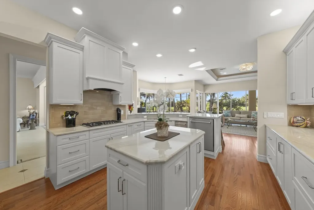 2417 Wulfert Road Sanibel FL 33957